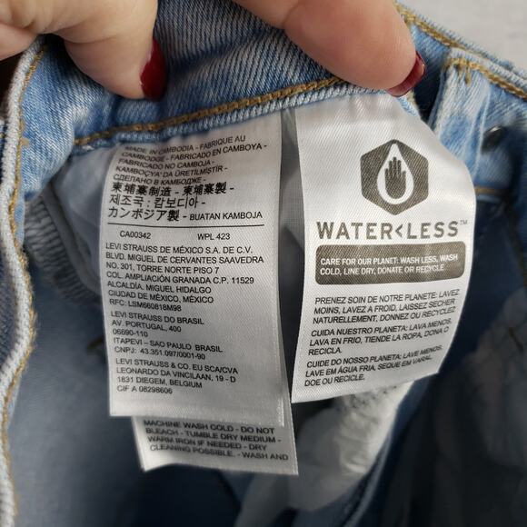 Levi's Women's 25x29 70's High Rise Slim Straight Leg Jeans Light Wash Denim - Picture 13 of 14